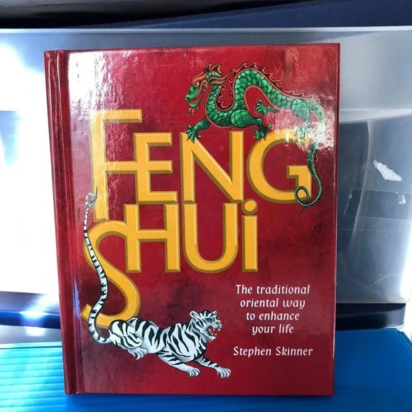 Feng Shui Book - Picture 1 of 2